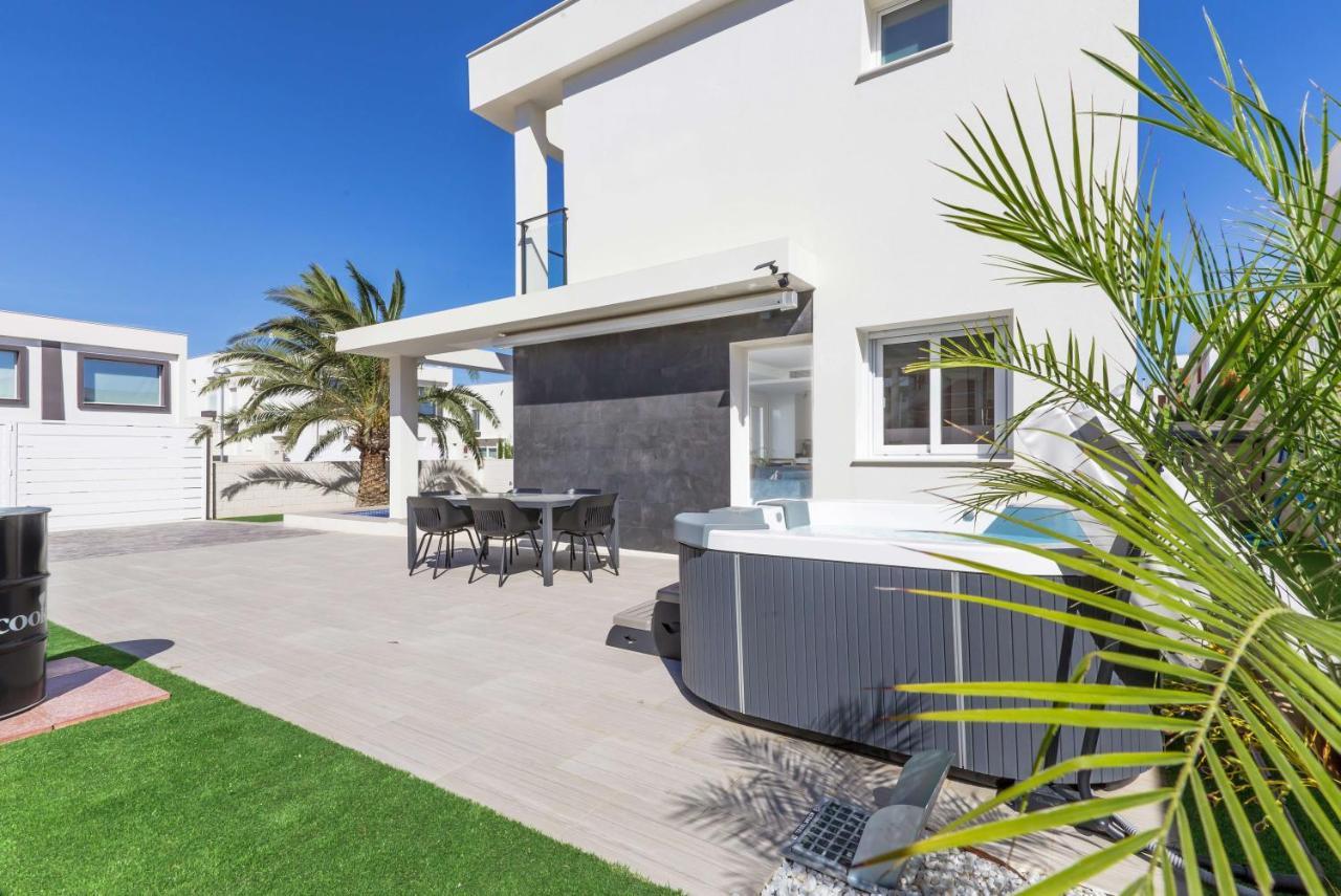 Casa Bos Dolpfin Wellness Luxury Entire Villa Pool & Jacuzzi Gran Alacant Near Beach Puerto Marino Exterior foto